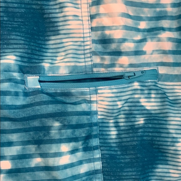 Speedo Blue and White Board Shorts with Tie-Dye Effect Size Large - Picture 6 of 7